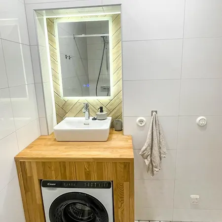 Cozy Little In The Heart Of شقة